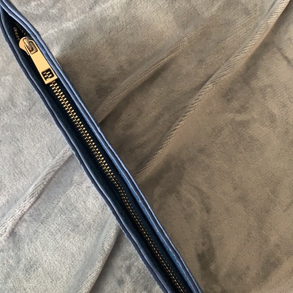 Darling dark denim wristlet clutch. Perfect size! - Picture 3 of 8